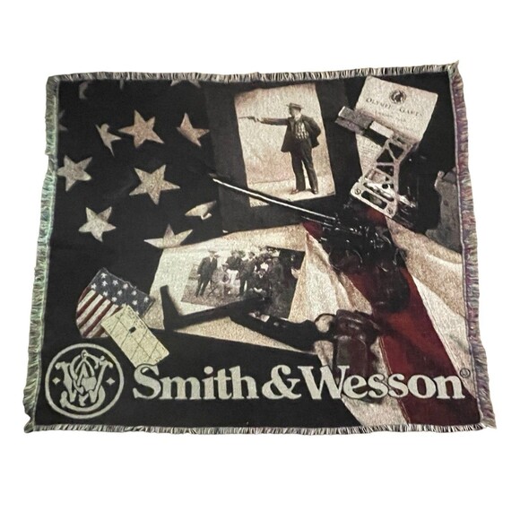 Smith & Wesson Olympic Games Throw Blanket 50”x60” Cottagecore Mancave Decor - Picture 1 of 11